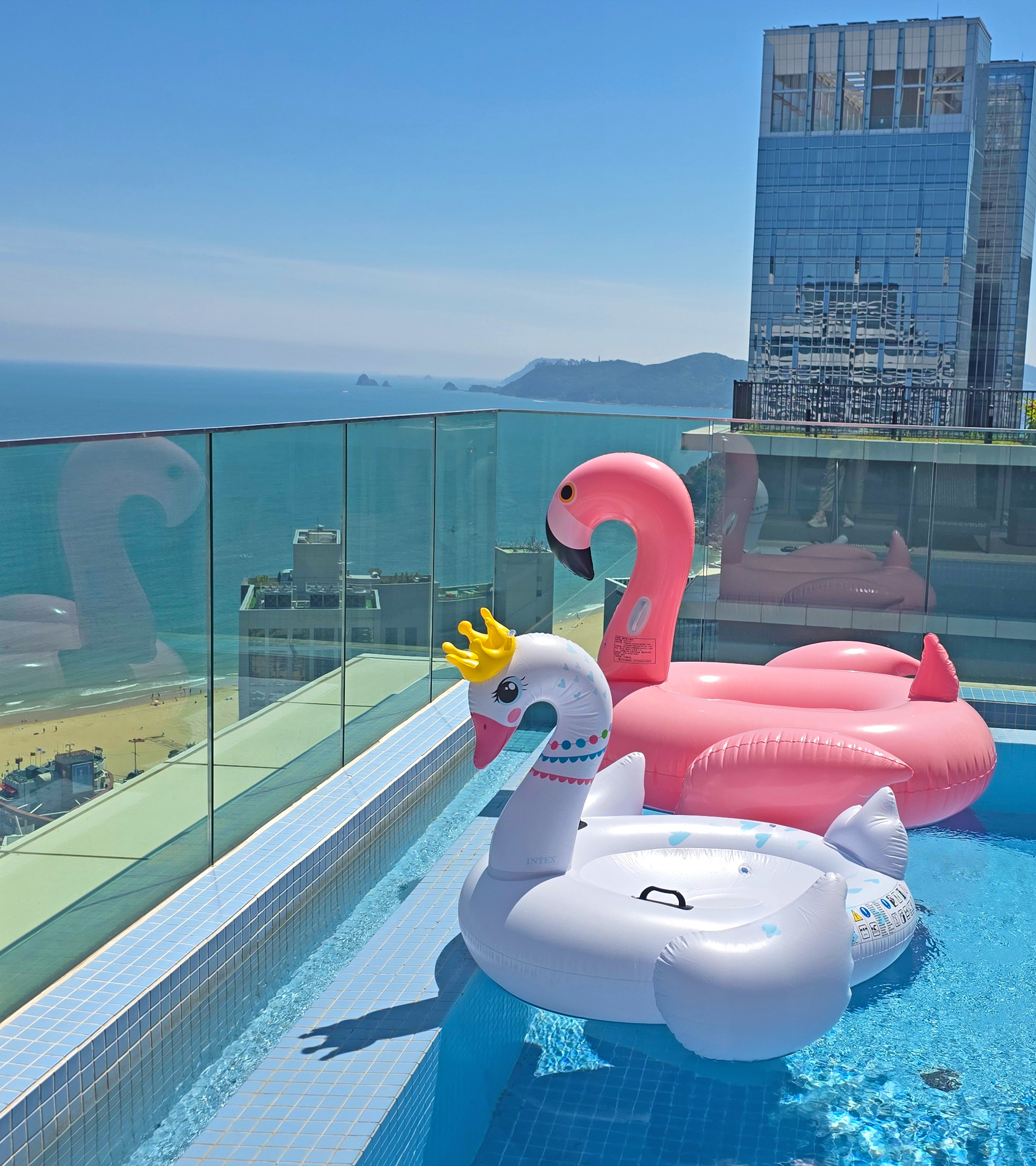 루프탑 인피니티풀